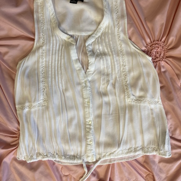 Sanctuary /Anthropology sheer tie bottom tank - Picture 2 of 16